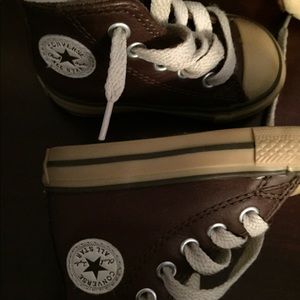 Burgundy Converse for the coolest kid