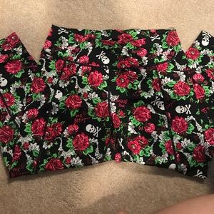 Betsy Johnson Workout Capris