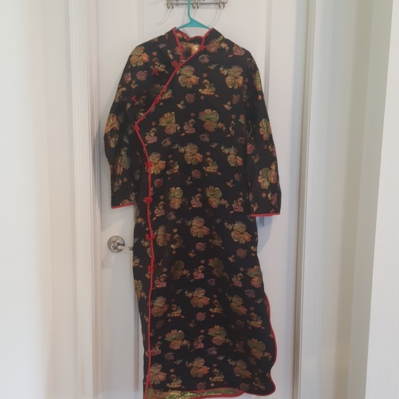 Dress - Picture 1 of 4