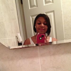 Meet your Posher, Alexandria