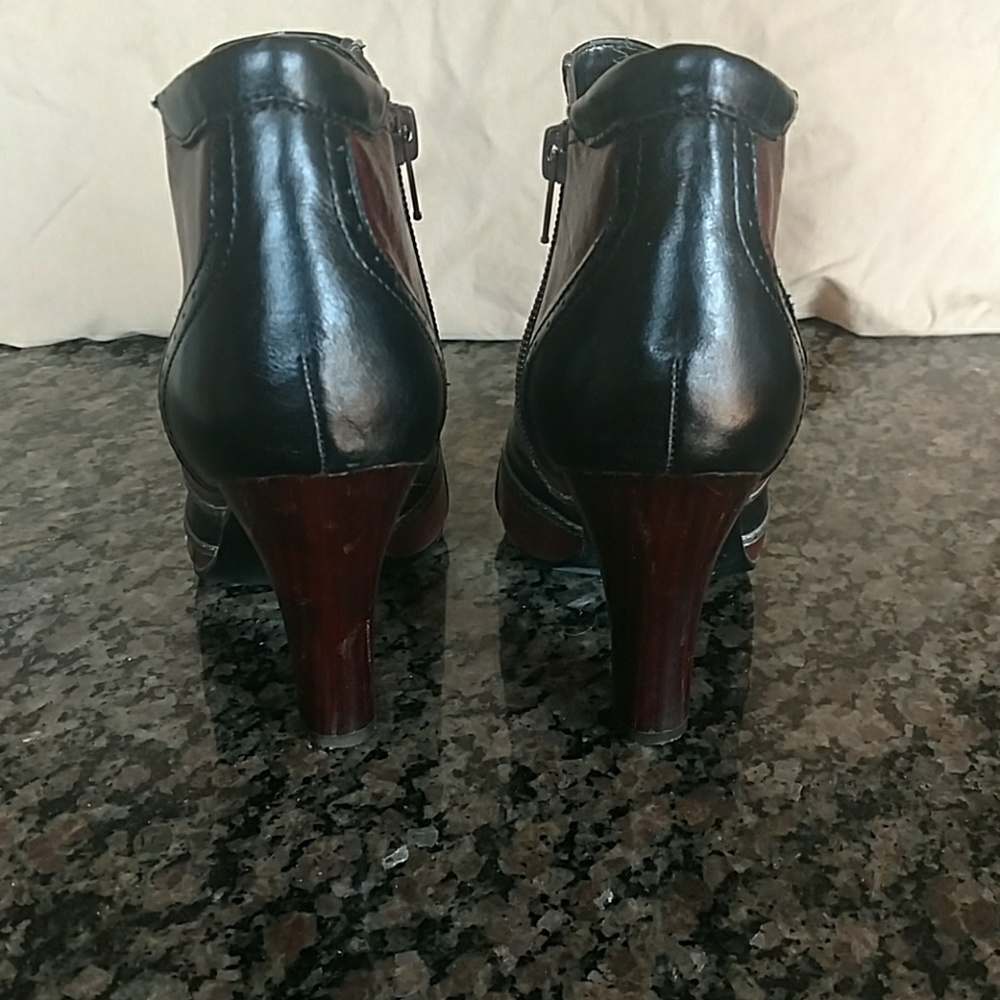 Booties - Picture 3 of 4