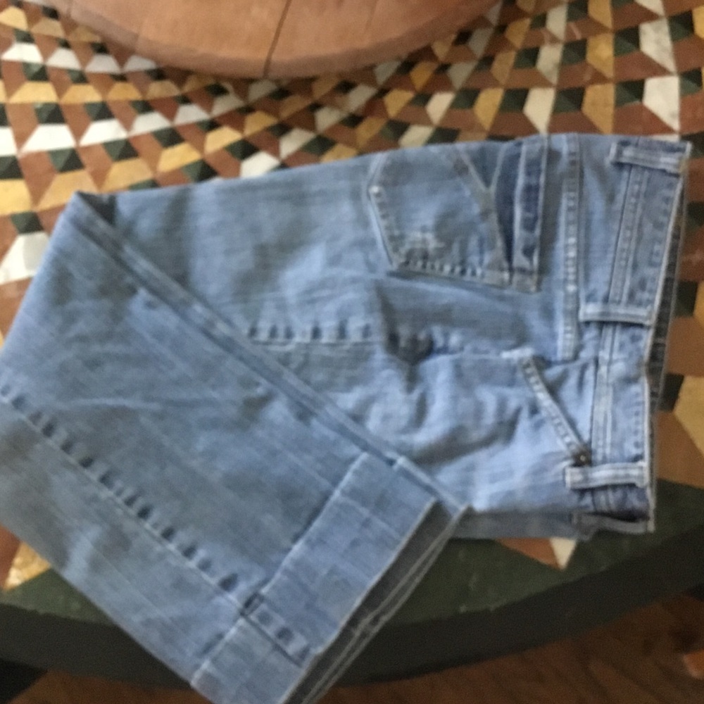 Designer jean capris by Eli Tahari