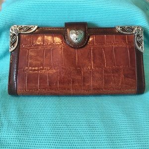 Brighton wallet