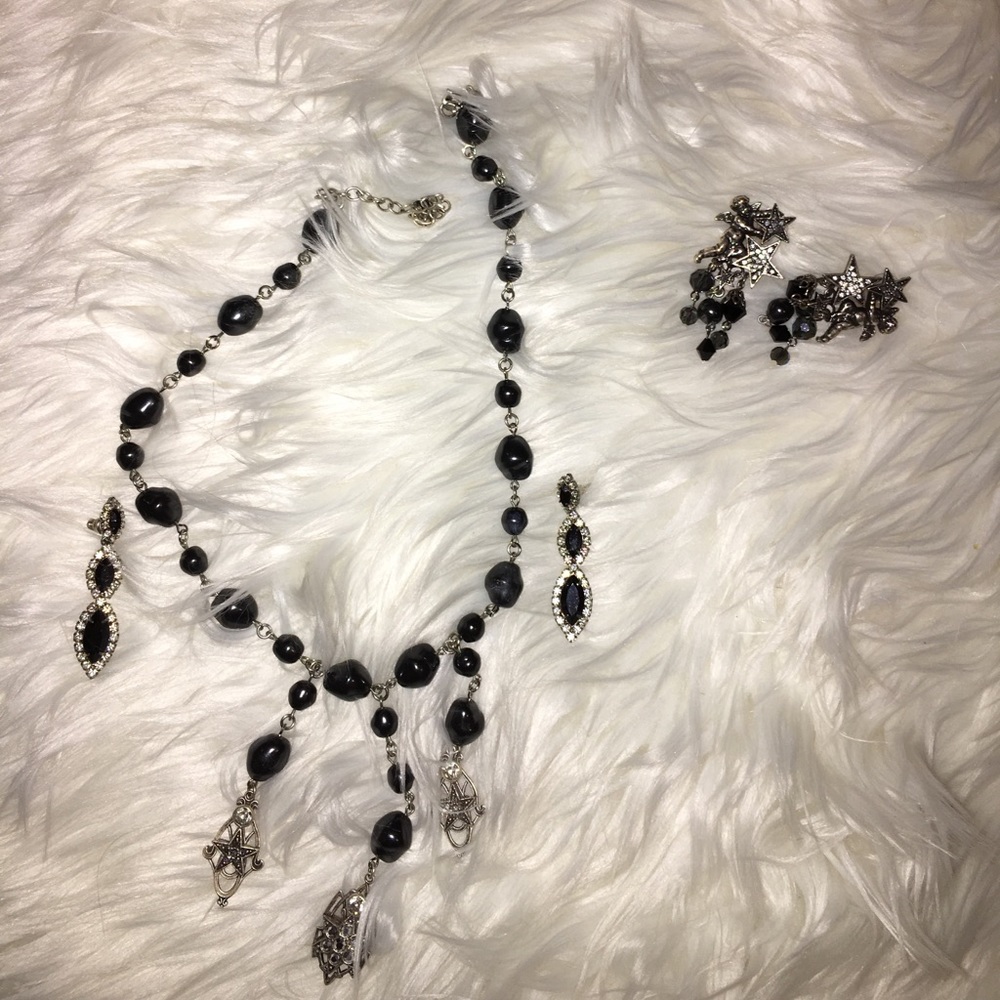 KIRKSFOLLY - NECKLACE , 2 PINS, and earrings