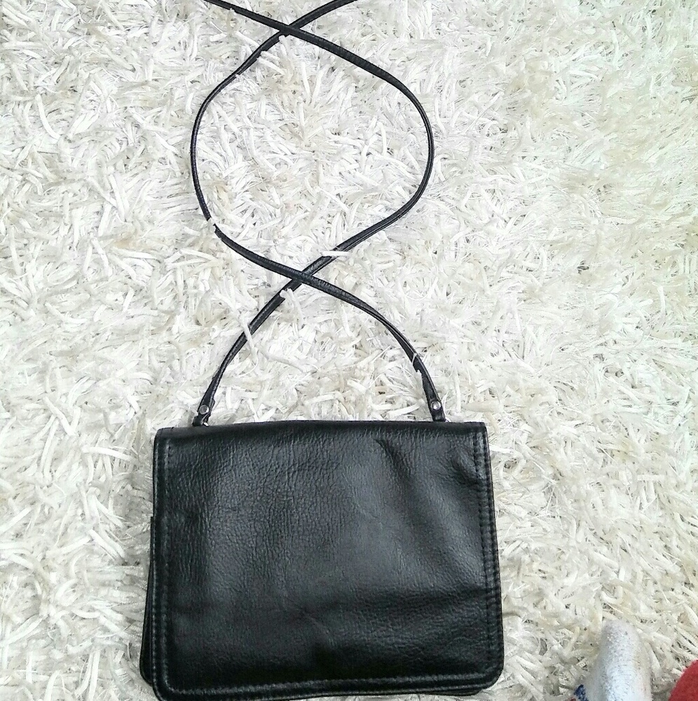 Black wallet purse
