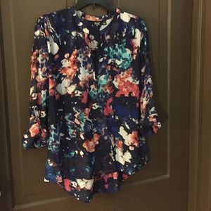 Semi-Sheer Rolled Sleeve Breezy Top - Size Large