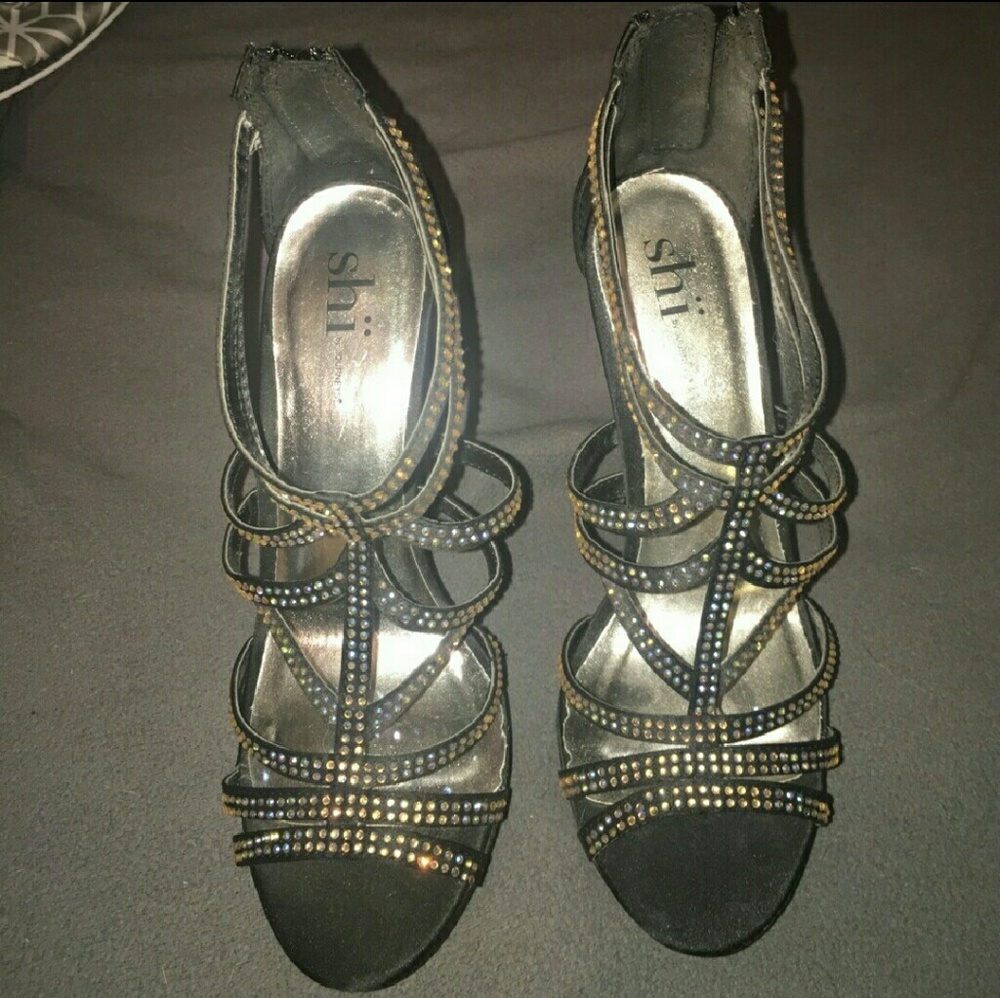 Shi Heels
