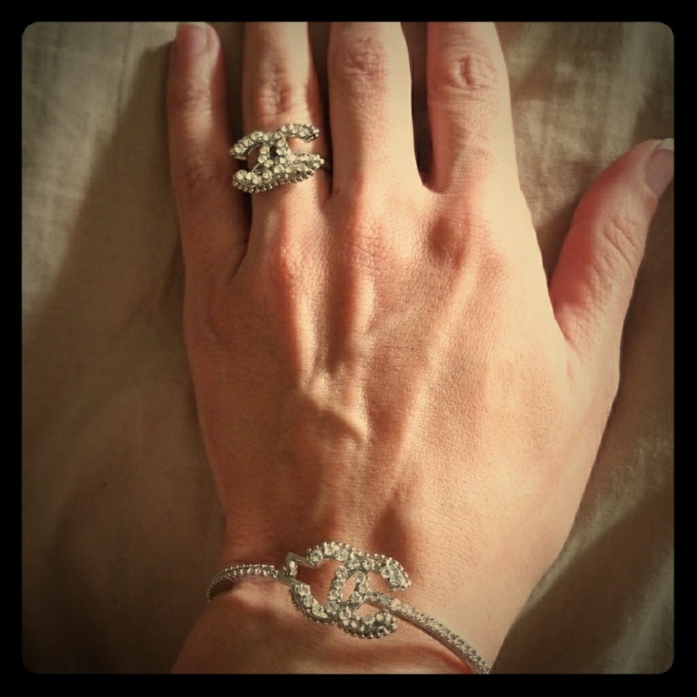 New c.c. Ring and bracelet