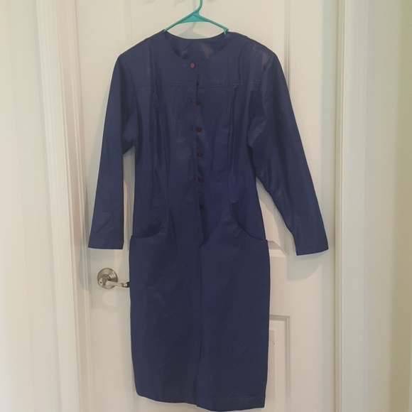 Dress - Picture 1 of 2