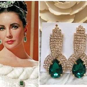 EARRINGS  emerald
