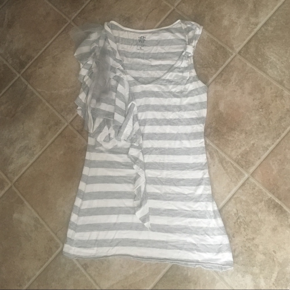 Jessica Simpson ruffle tank