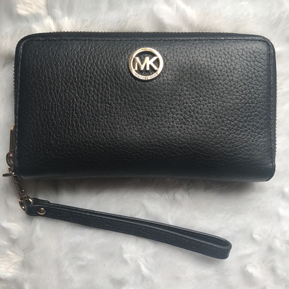 Michael Kors Handbags - MICHAEL KORS Black Wristlet/Wallet