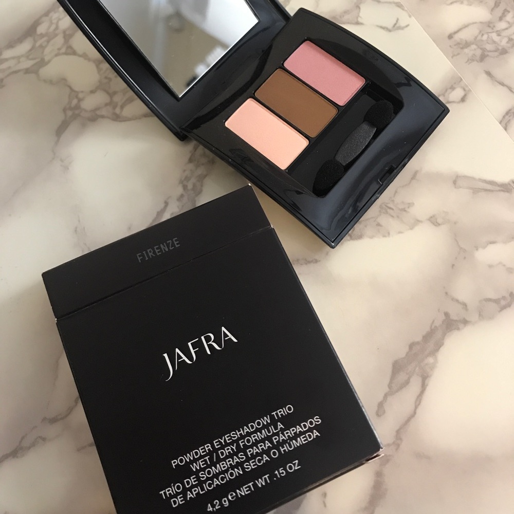JAFRA Powder Eyeshadow Trio (BRAND NEW)