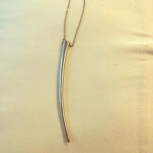 Long pendant necklace