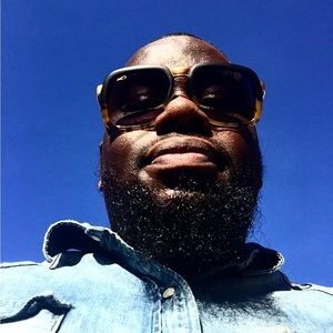 Meet your Posher, Devon