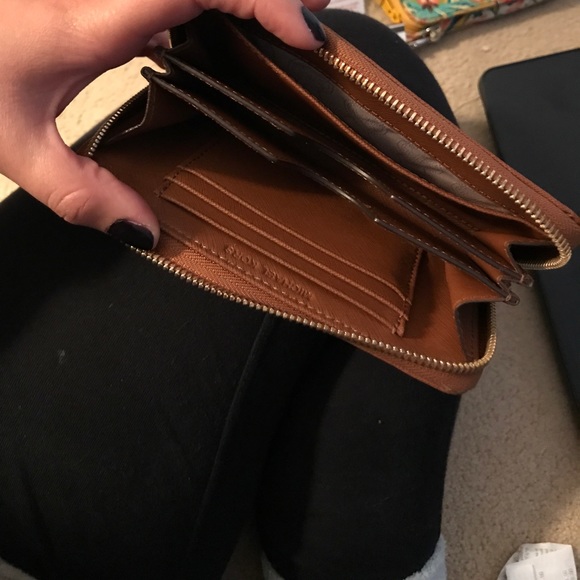 Michael Kors wristlet - Picture 3 of 4