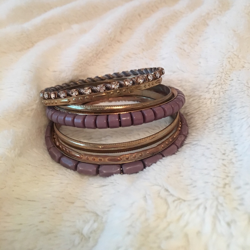 7 piece set, dangle bracelet.