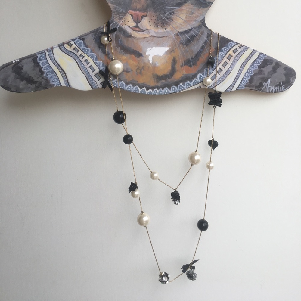 🖤Black and White Betsey Johnson Necklace🖤