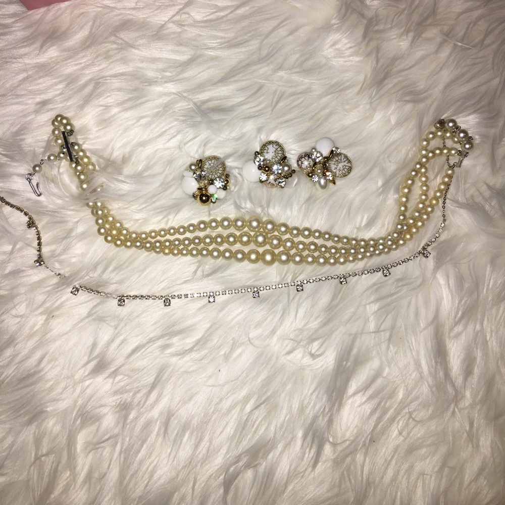 VINTAGE JEWELRY