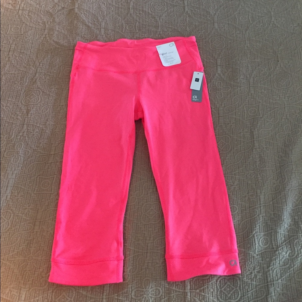 Gapfit gfast Sprint Capri Hot Pink Size S