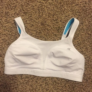 Champion Maximum Support Sports Bra