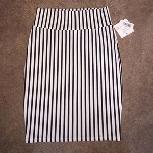 BNWT LuLaRoe Cassie Skirt size L