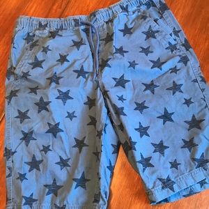 Star patterned adjustable shorts