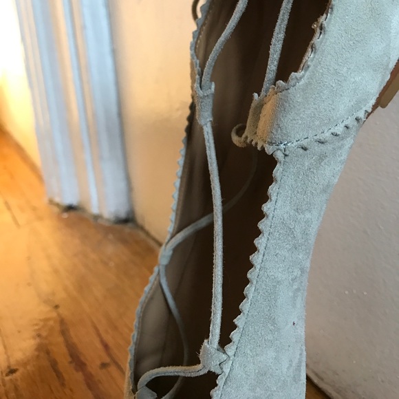 Mercanti Fiorentini Audra nude suede laced flats - Picture 4 of 6