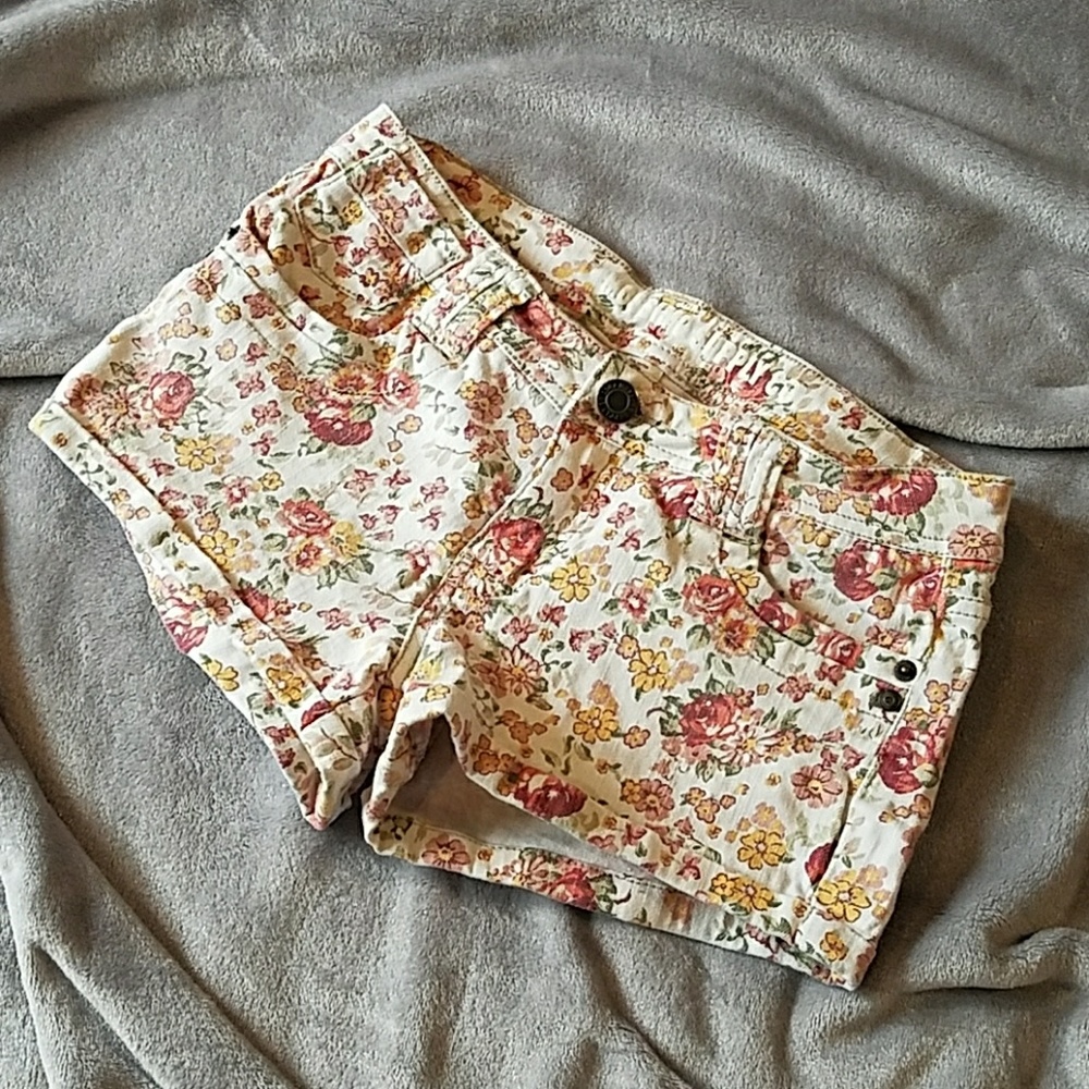 Mossimo Supply Co. Floral Printed shorts