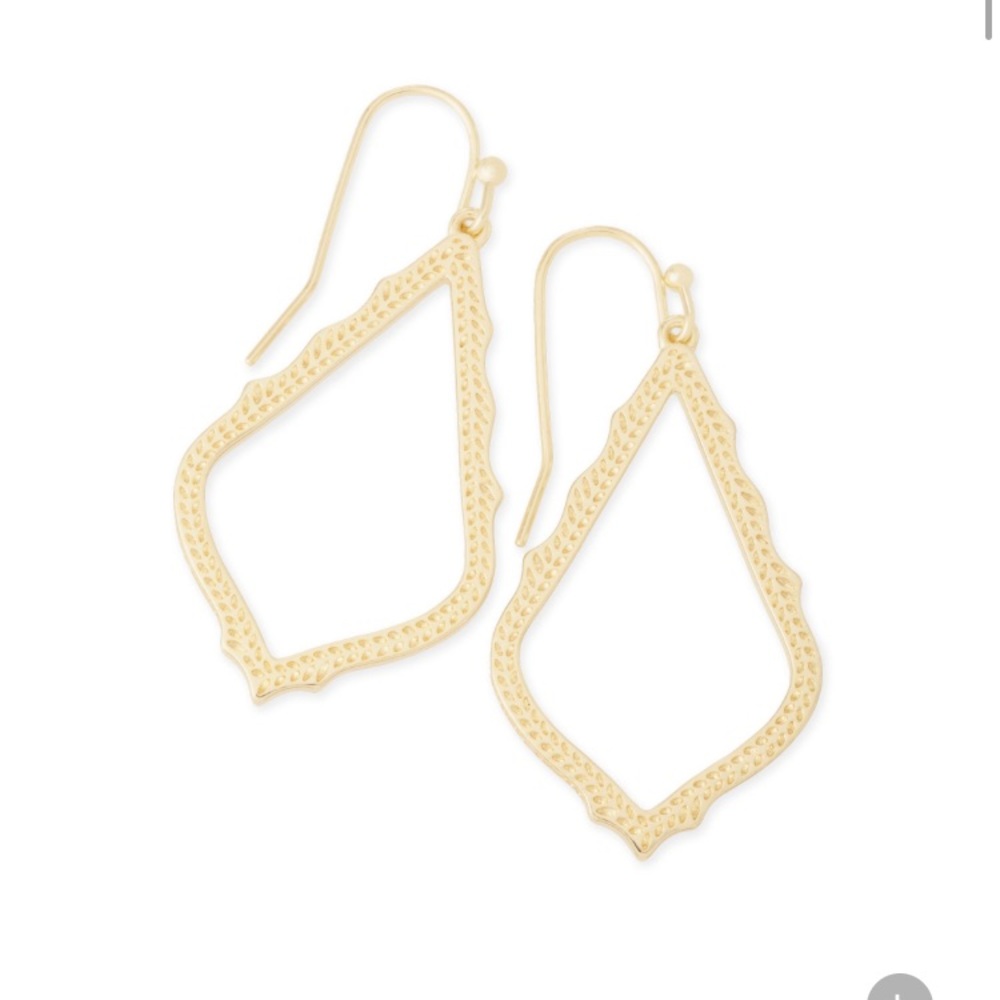 SOLD Kendra Scott Sophia Drop Earrings
