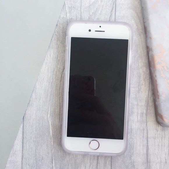 iPhone White Chrome Marble Case - Picture 3 of 4