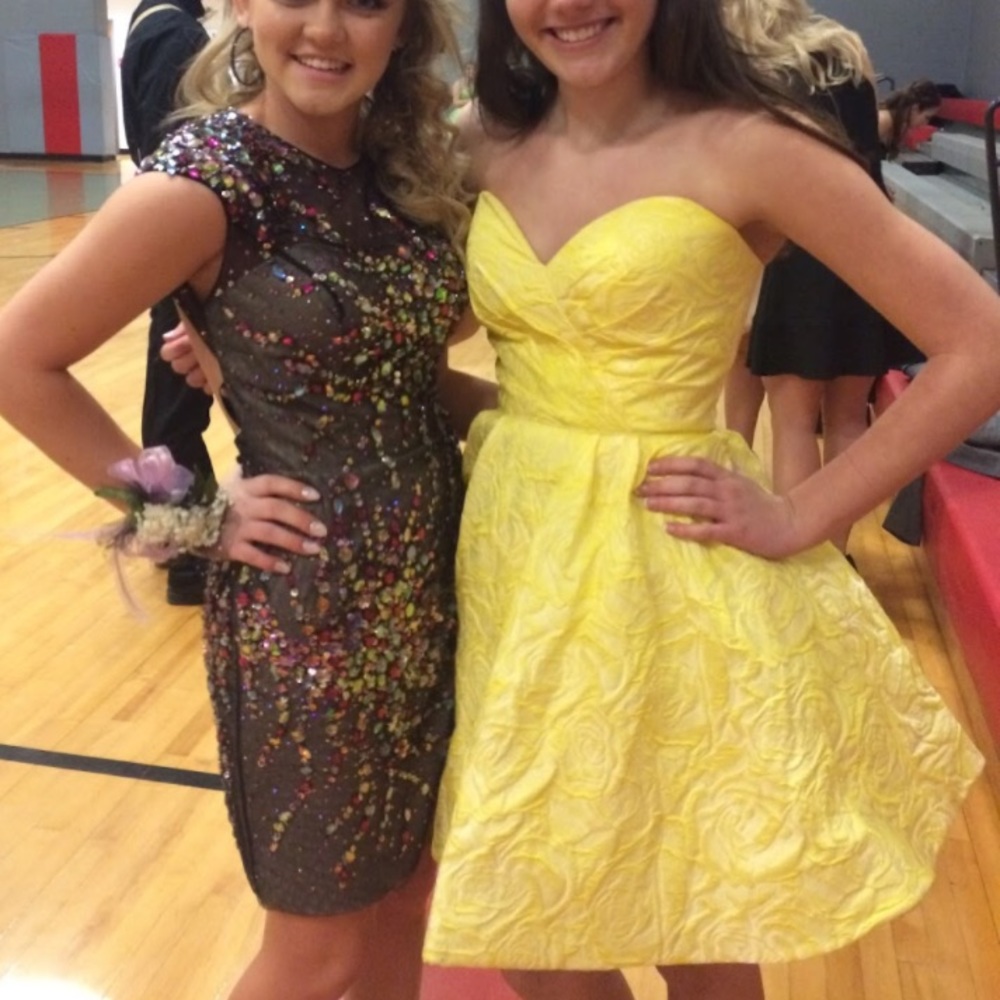 Yellow Sherri Hill 2016 homecoming dress!!