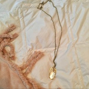 Kendra Scott necklace ✨