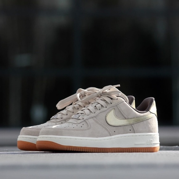 NWT Nike Air Force  1 07 PRM Suede WMNS - Picture 2 of 8