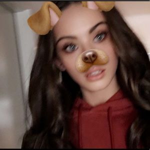 Meet your Posher, Madelyn