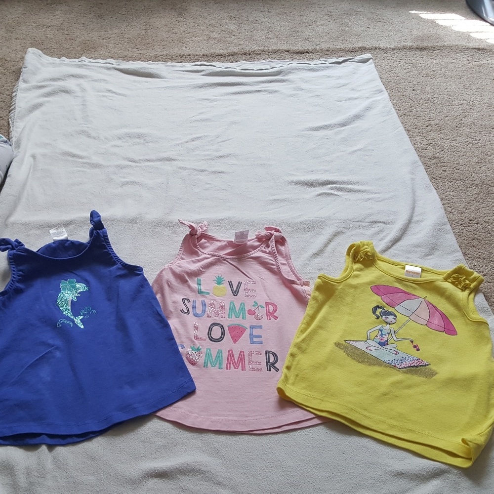 EUC Lot of Girls tank tops shirts Sz 4
