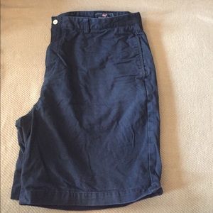 Vineyard Vines navy blue shorts
