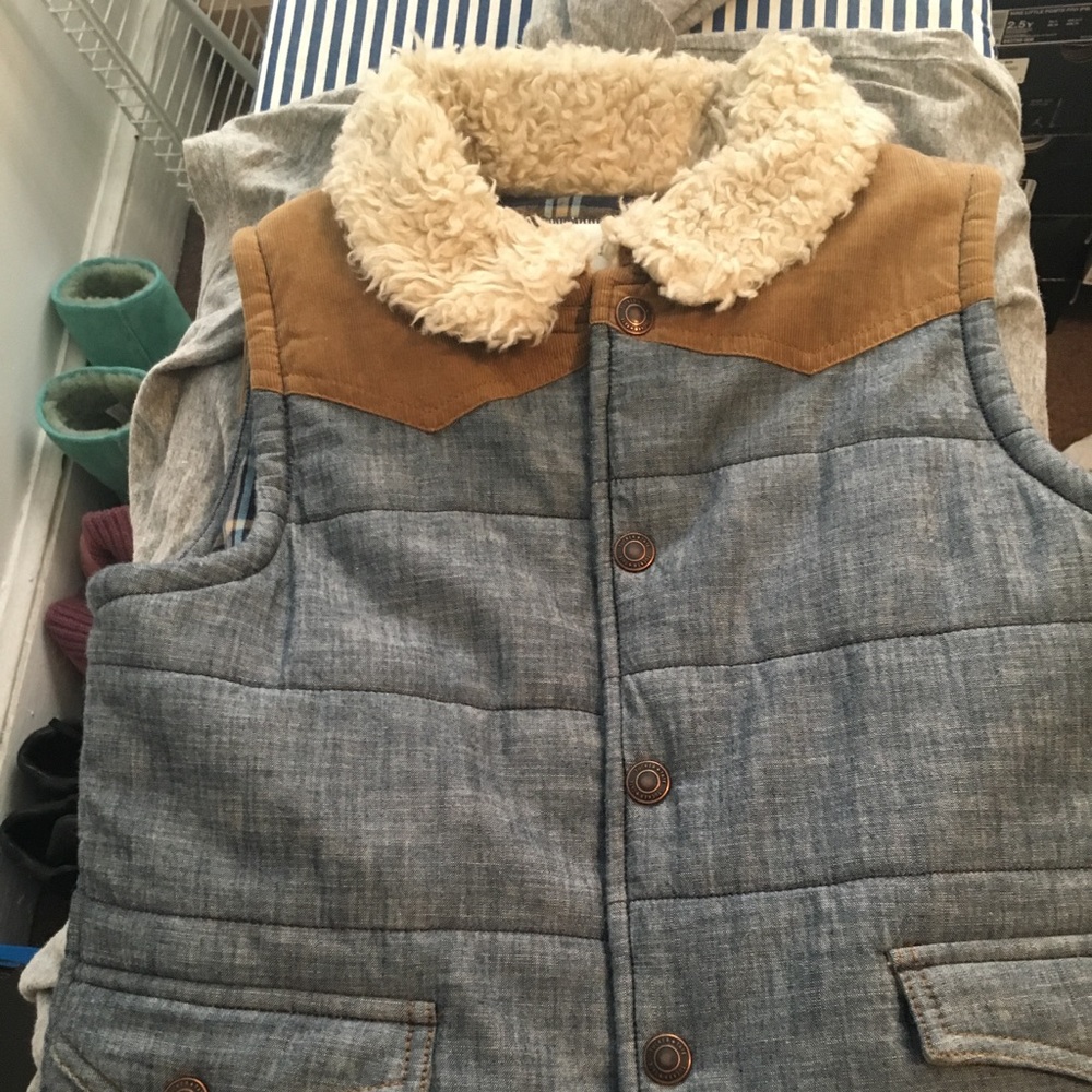 Boys Vest (Make me an offer use offer button)