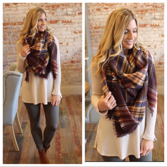 Tartan Plaid Blanket Scarf - Picture 4 of 4