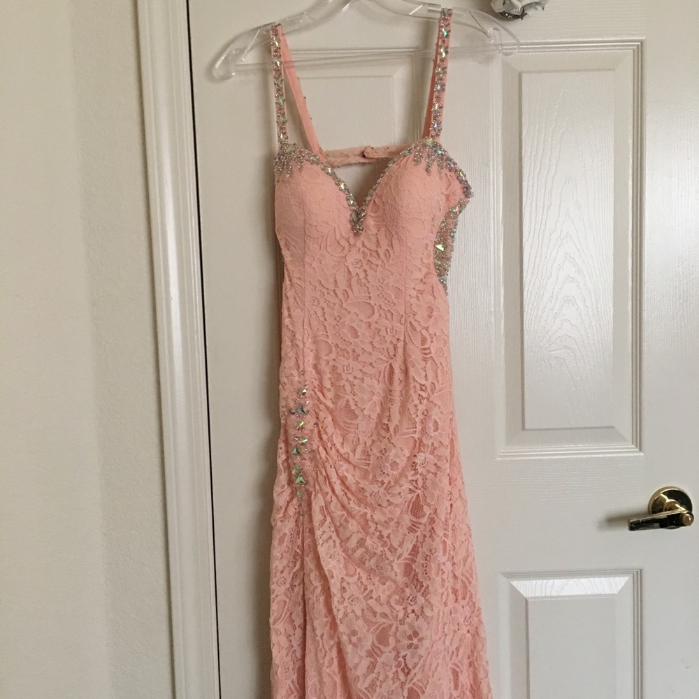 DANCING QUEEN: Slit-maxi prom dress