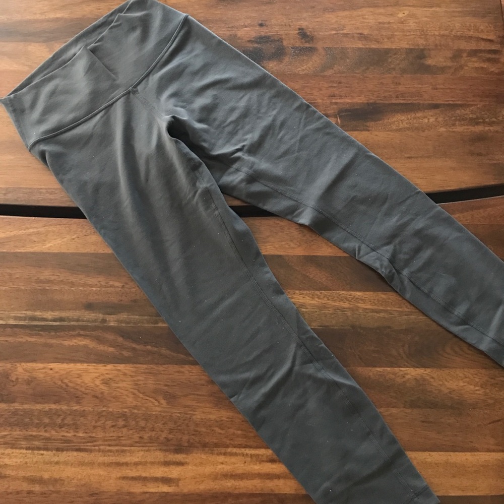Lululemon cropped leggings