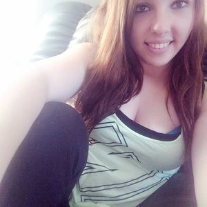 Meet your Posher, Dana