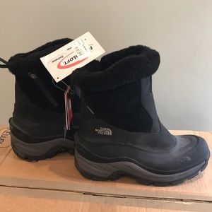 Brand New North Face Snow Boots