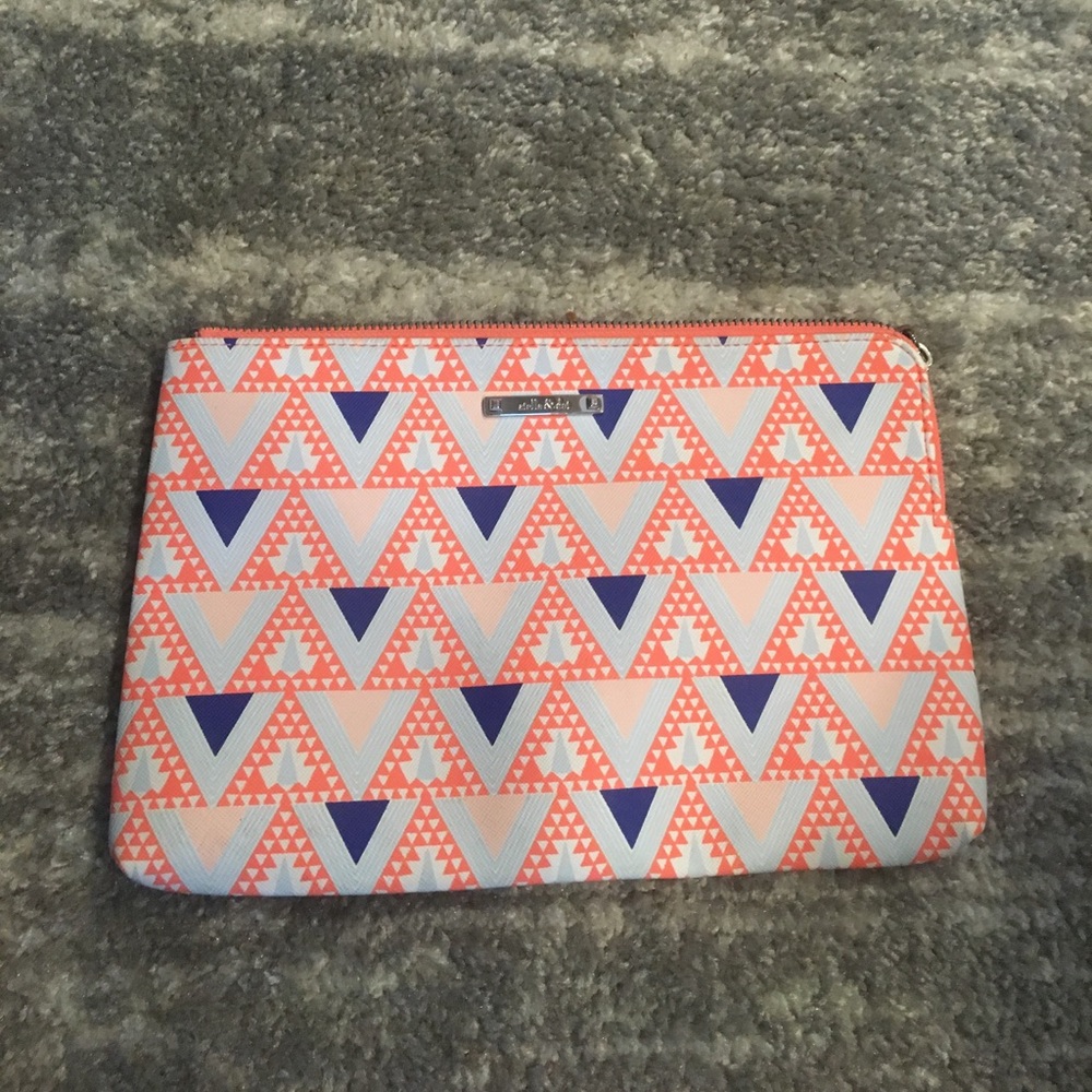 Stella and dot clutch