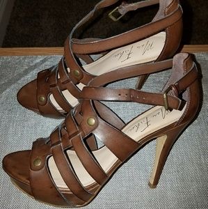 Ankle-strap Heeled Sandal