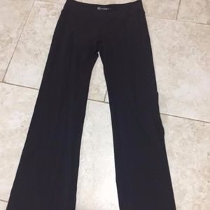 Beyond Yoga Pants Size L Black