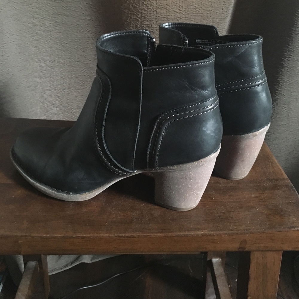 Clarks' Ankle Booties