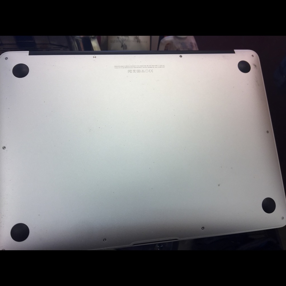 MacBook Air - Picture 3 of 4