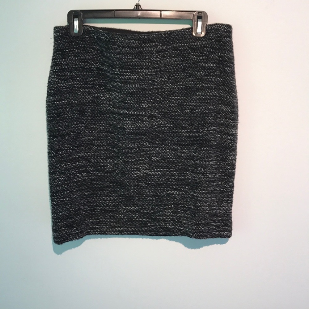 Wool blend textured skirt