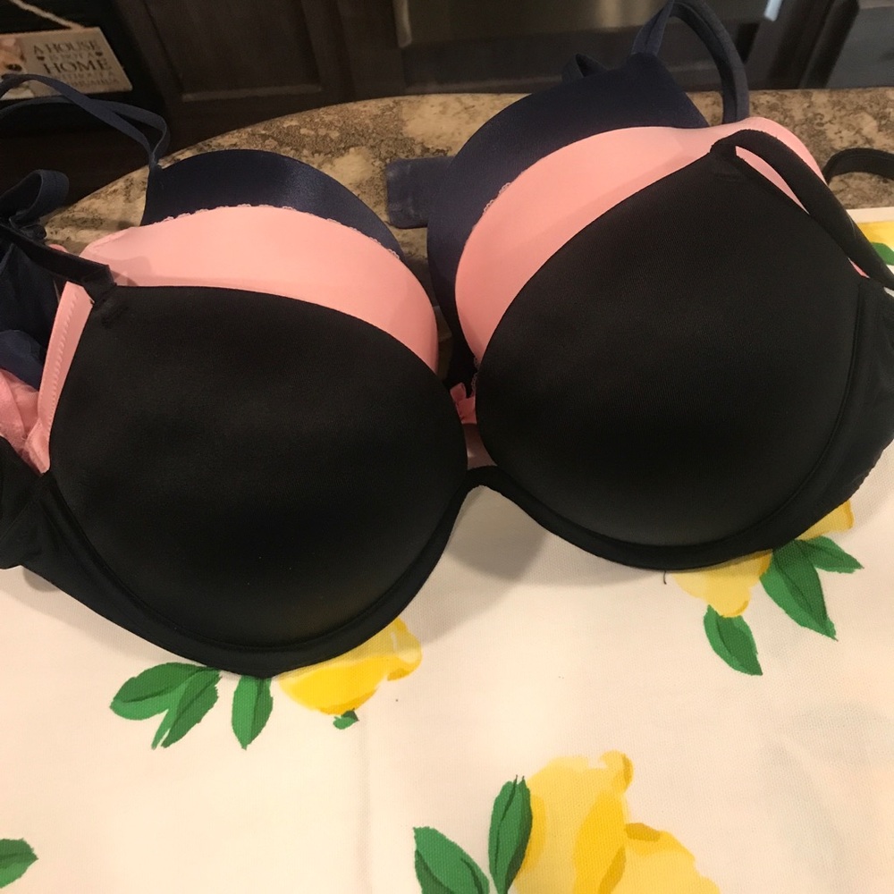 EUC like new vs pink black push-up bra 34C
